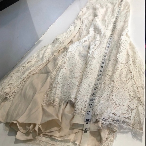 Fame and Partners Romantic rosettes long lace dress - Picture 12 of 15